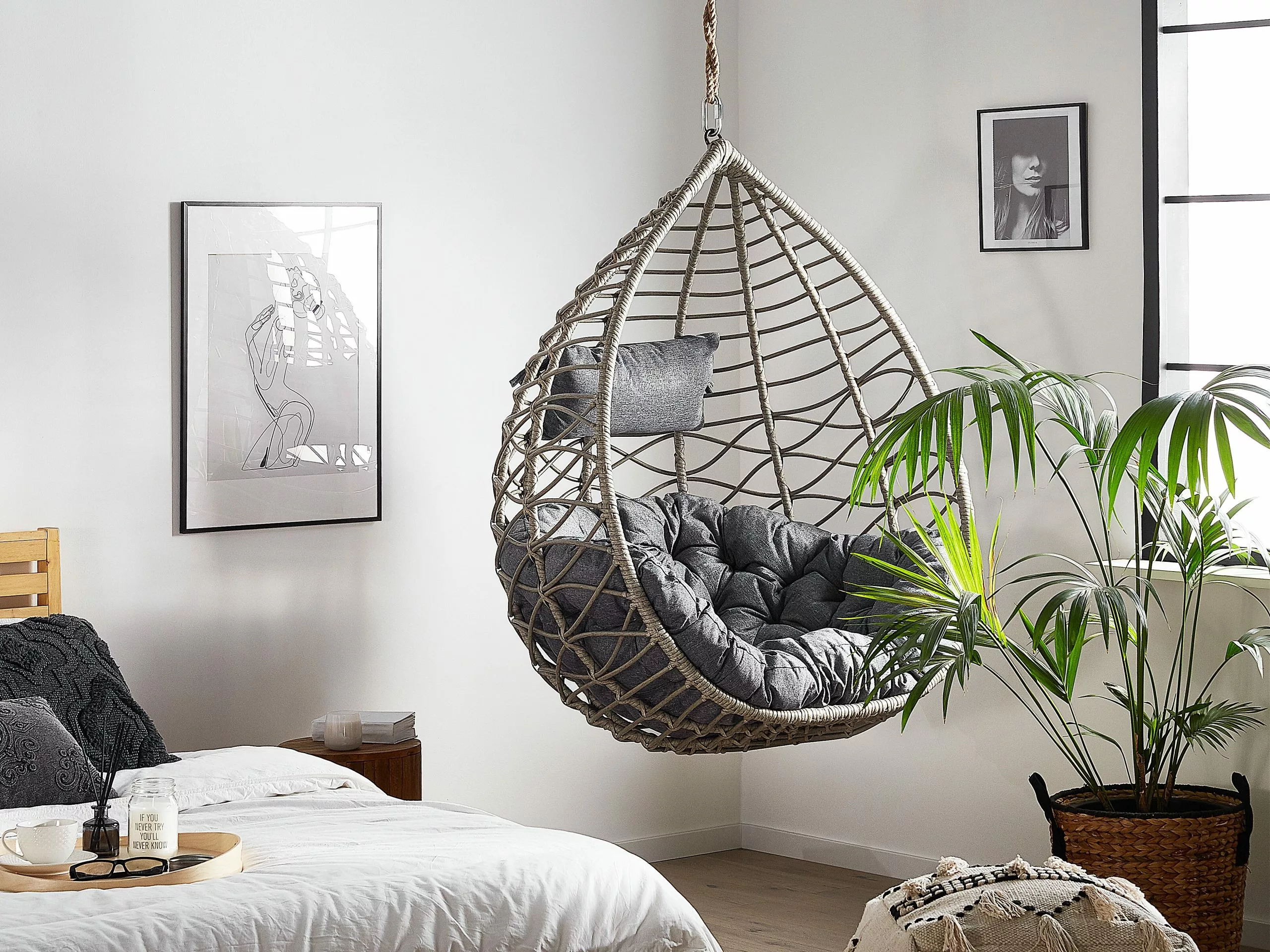 Beliani Riipputuoli Jalustalla Polyrottinki Harmaa ARSITA 8 Beliani Riipputuoli Jalustalla Polyrottinki Harmaa ARSITA - Image 6