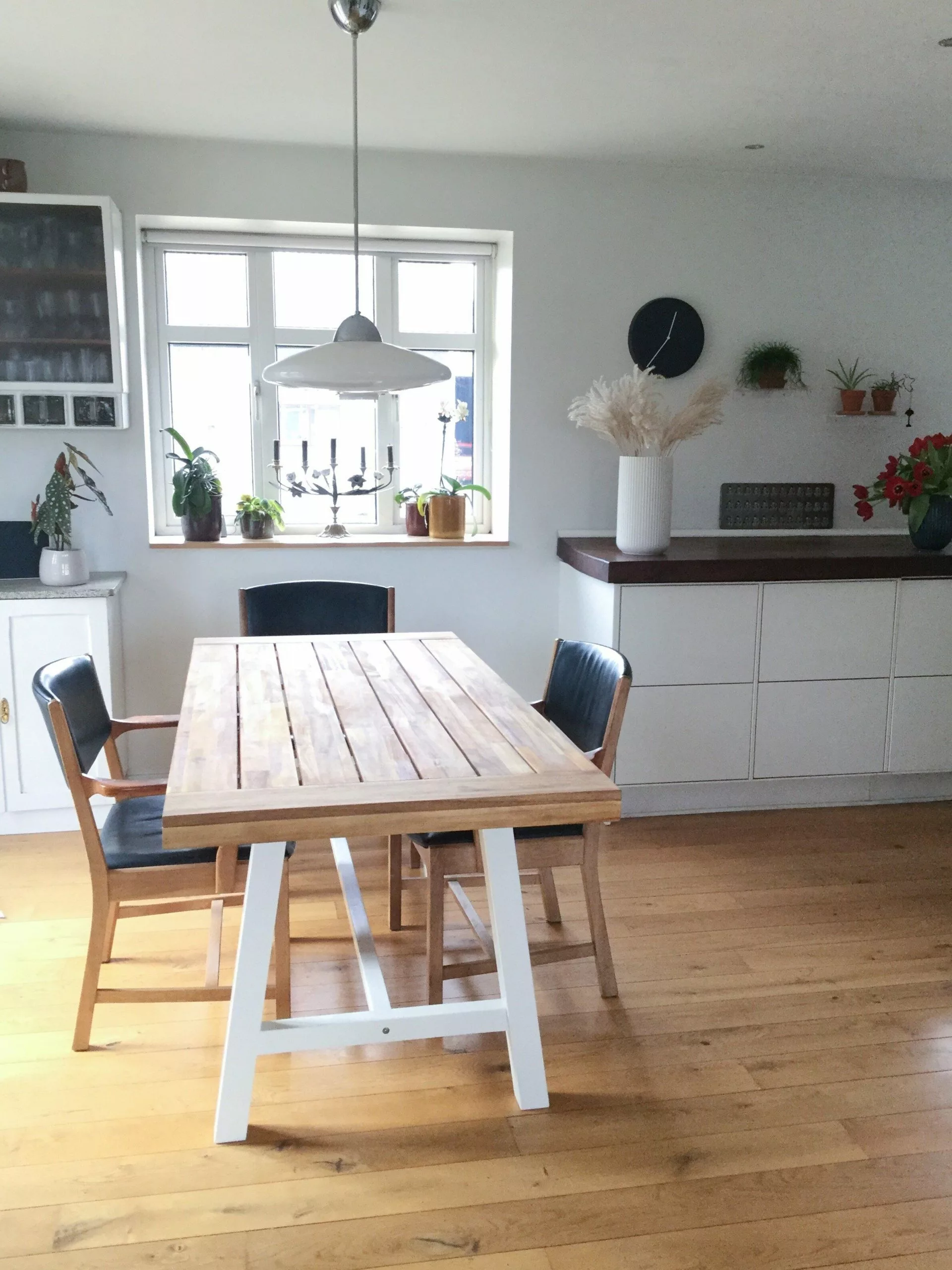 Beliani Puutarhapöytä Akasiapuu Vaalea Puu/valkoinen 170 X 80 Cm SCANIA - Image 4