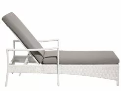 Beliani Aurinkotuoli Valkoinen Harmaalla Istuintyynyllä VASTO 18 Beliani Aurinkotuoli Valkoinen Harmaalla Istuintyynyllä VASTO -Ulkokalusteet myymälä undef src sa picid 802180 type whitesh image