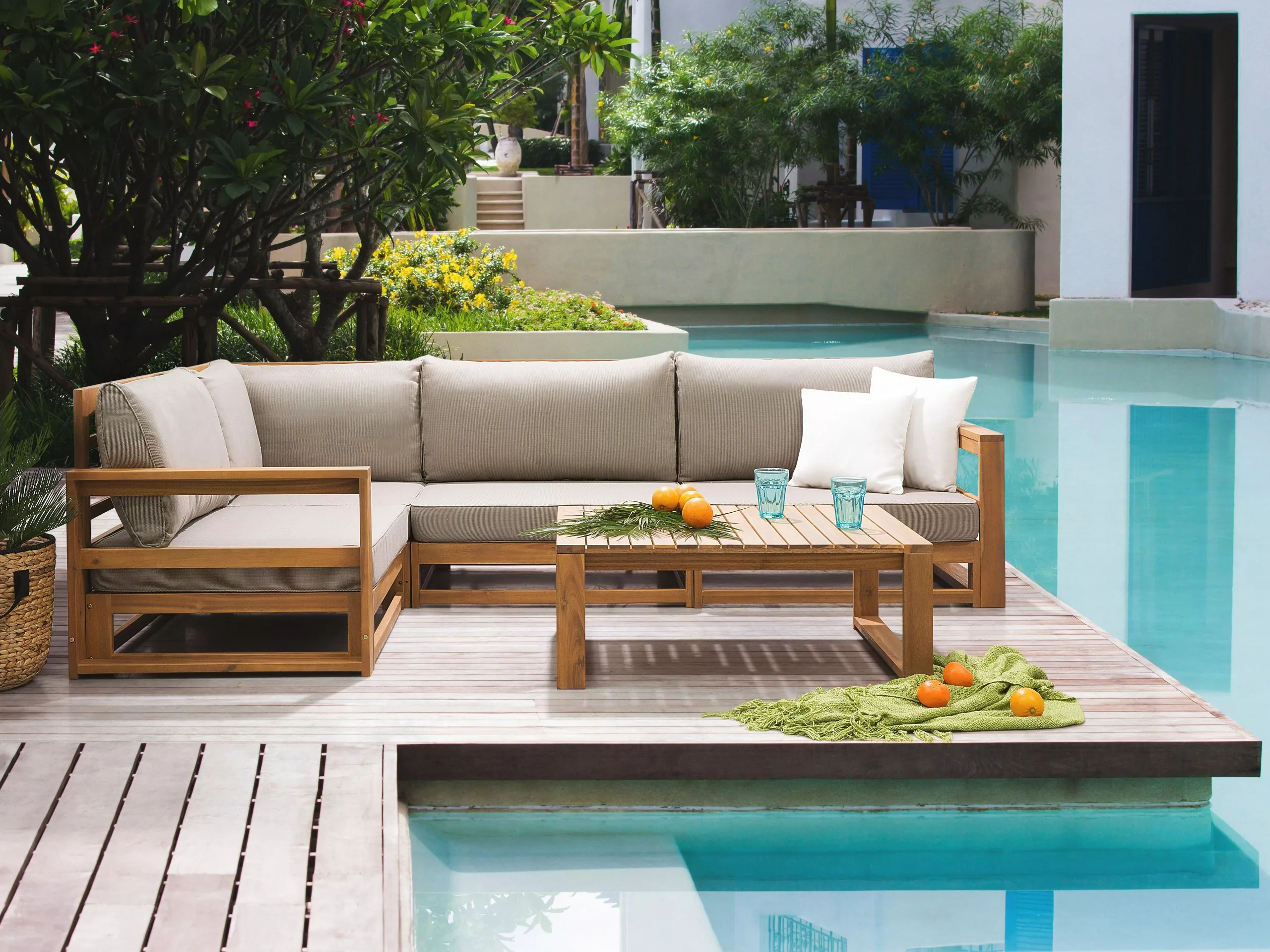 Beliani 4-istuttava Ulkosohvaryhmä Akasiapuu Oikeak. Ruskeanharmaa TIMOR - Image 2