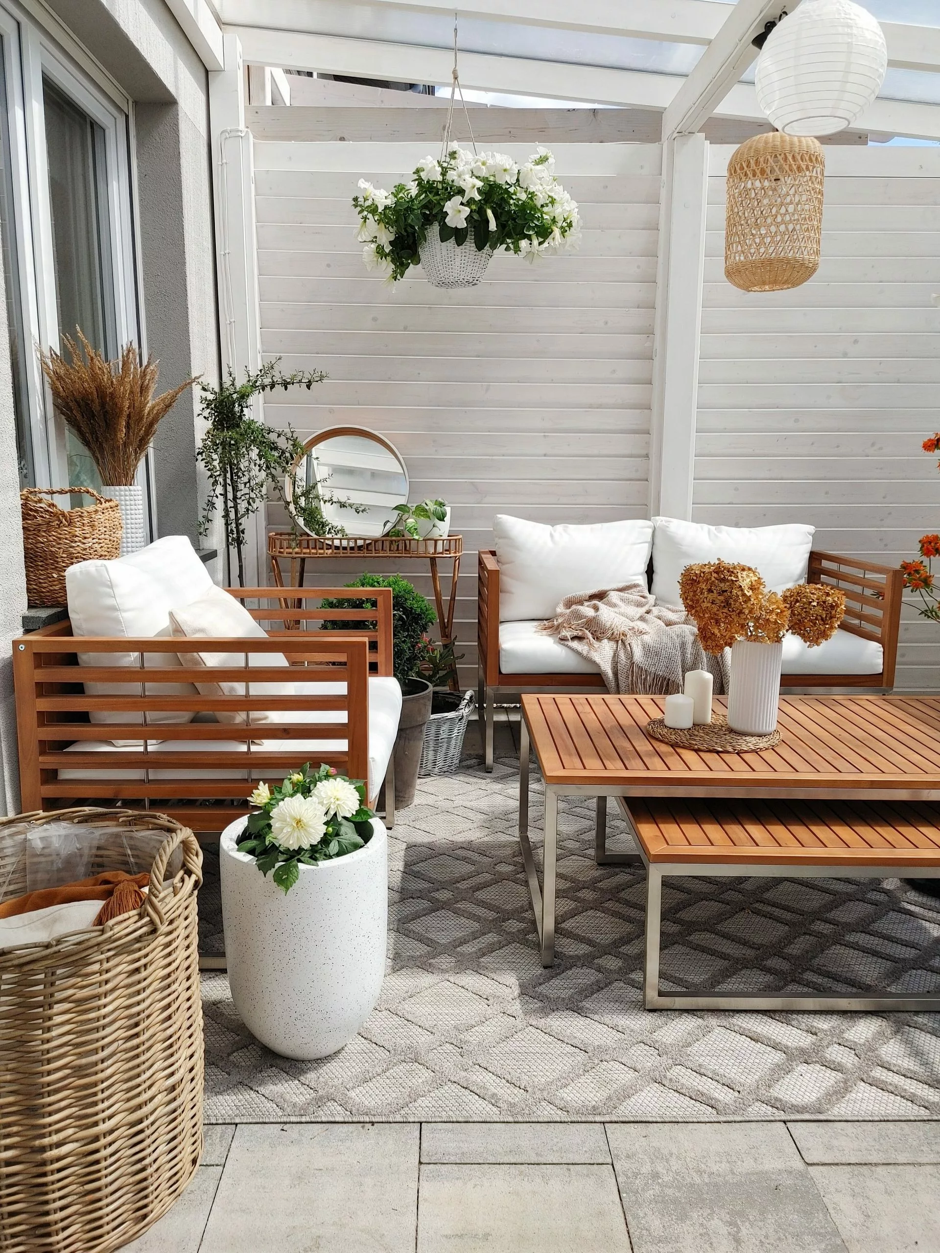 Beliani 4-istuttava Ulkosohvaryhmä Akasiapuu Valkoinen BERMUDA - Image 6