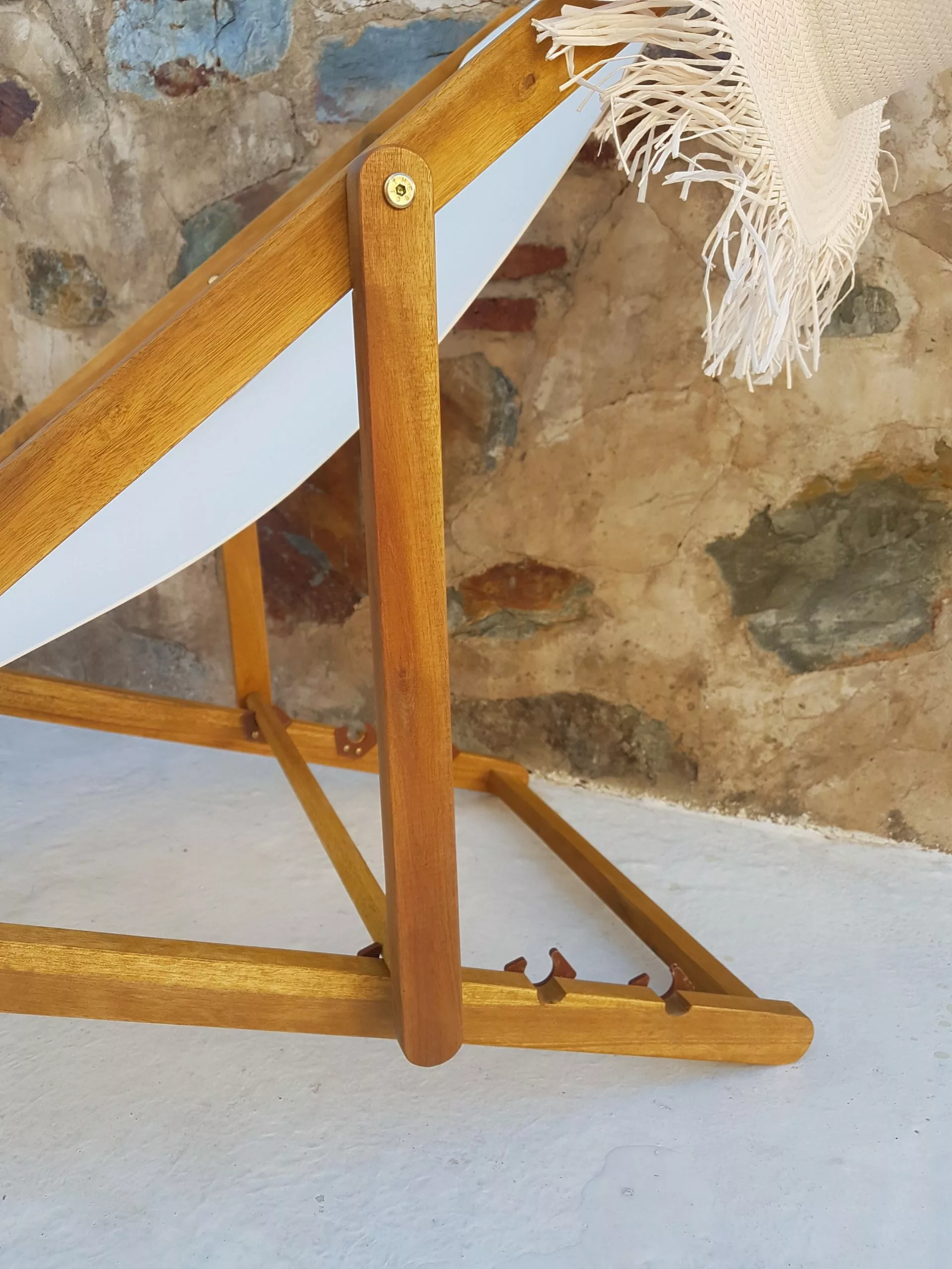 Beliani Tumma Akaasiapuinen Aurinkotuoli Kermanvärisellä Kankaalla AVELLINO - Image 9