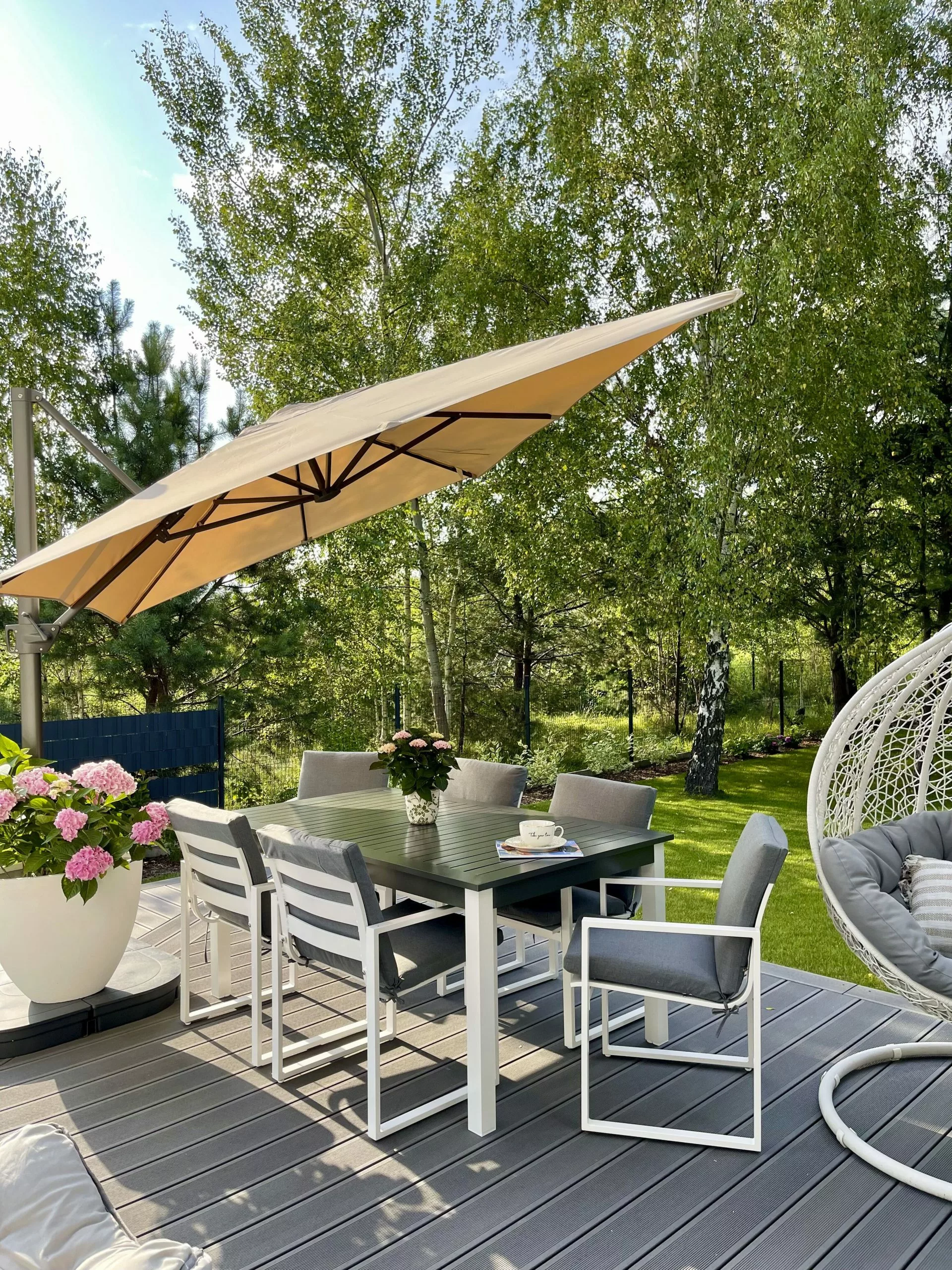 Beliani Puutarhapöytäryhmä Jatkettava Pöytä Ja 6 Tuolia PANCOLE 7 Beliani Puutarhapöytäryhmä Jatkettava Pöytä Ja 6 Tuolia PANCOLE - Image 5