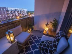 Beliani 2-istuttava Ulkosohvaryhmä Akasiapuu Harmaa FRASCATI -Ulkokalusteet myymälä undef src sa picid 811703 type whitesh image 1