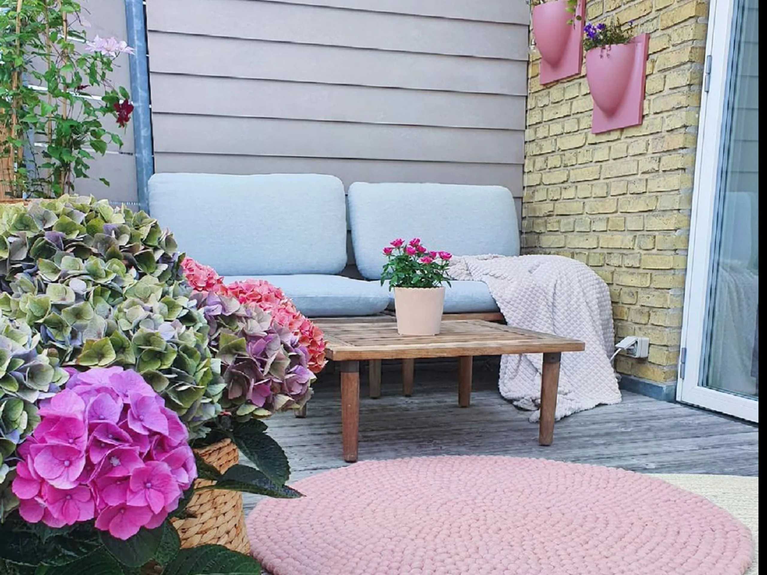 Beliani 2-istuttava Ulkosohvaryhmä Akasiapuu Harmaa FRASCATI - Image 5