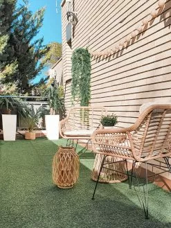 Beliani 2-istuttava Bistrosetti Polyrottinki Luonnonväri TRESTINA -Ulkokalusteet myymälä undef src sa picid 817602 type whitesh image