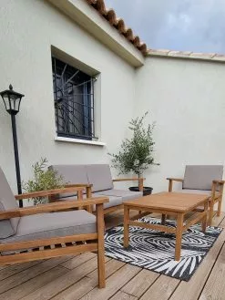 Beliani 4-istuttava Ulkosohvaryhmä Akasiapuu Ruskeanharmaa MANILA 17 Beliani 4-istuttava Ulkosohvaryhmä Akasiapuu Ruskeanharmaa MANILA -Ulkokalusteet myymälä undef src sa picid 821272 type whitesh image