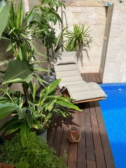 Beliani Lepotuoli Ruskeanharmaalla Pehmusteella BRESCIA -Ulkokalusteet myymälä undef src sa picid 826332 type whitesh image