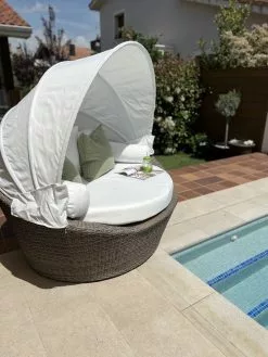 Beliani Aurinkovuode Polyrottinki Vaaleanruskea SYLT 20 Beliani Aurinkovuode Polyrottinki Vaaleanruskea SYLT -Ulkokalusteet myymälä undef src sa picid 826341 type whitesh image