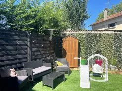 Beliani Puutarhakaappi Akasiapuu Ruskea 100 X 200 Cm SAVOCA -Ulkokalusteet myymälä undef src sa picid 827458 type whitesh image