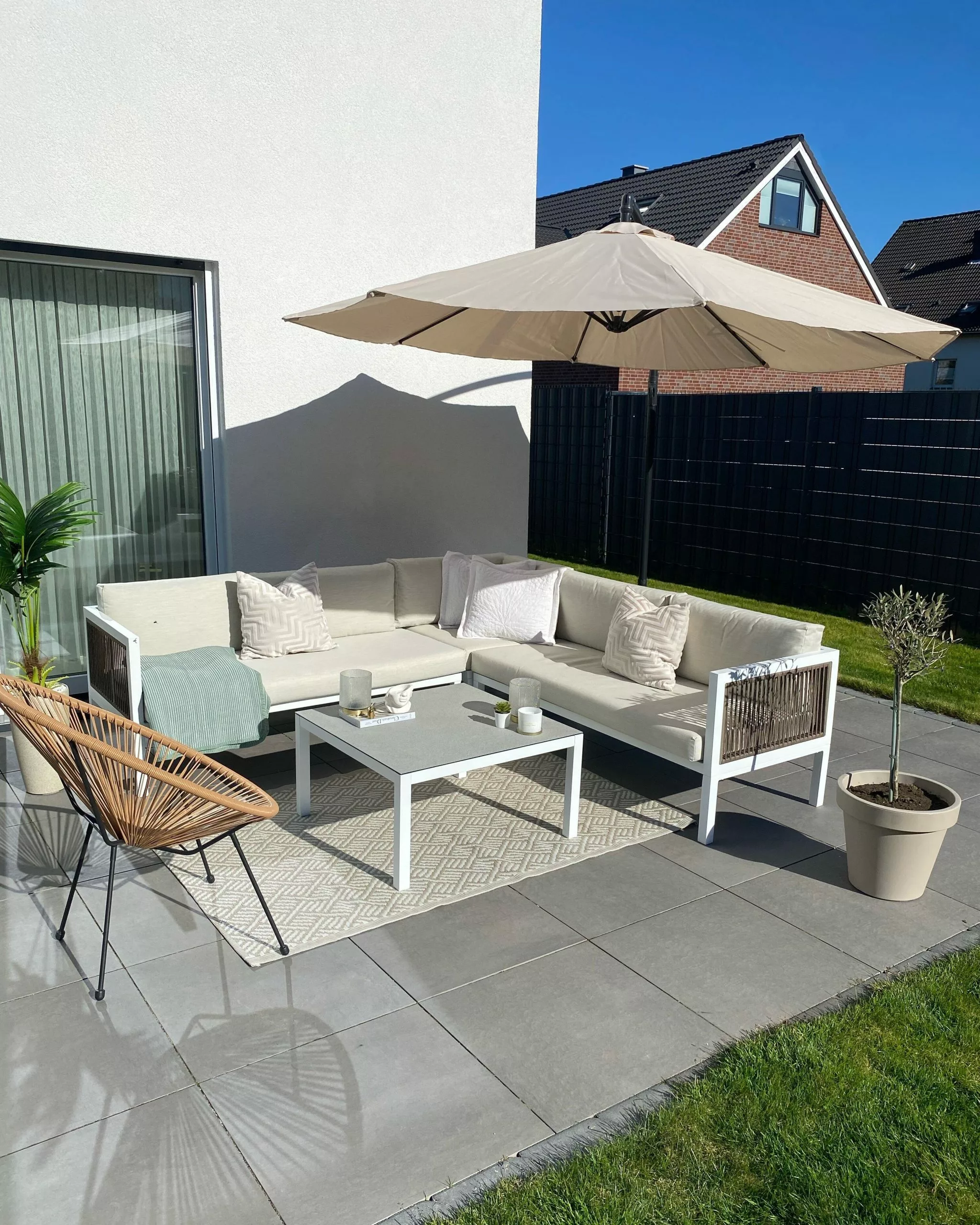 Beliani 4-istuttava Ulkosohvaryhmä Alumiini Vasenk. Valkoinen/ruskea BORELLO - Image 5