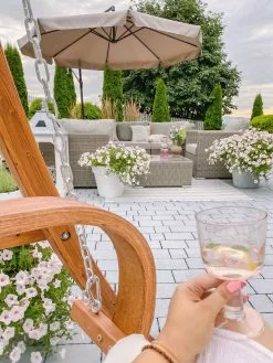 Beliani 6-istuttava Ulkosohvaryhmä Polyrottinki Vasenk. Ruskeanharmaa CONTARE 19 Beliani 6-istuttava Ulkosohvaryhmä Polyrottinki Vasenk. Ruskeanharmaa CONTARE -Ulkokalusteet myymälä undef src sa picid 828103 type whitesh image 1