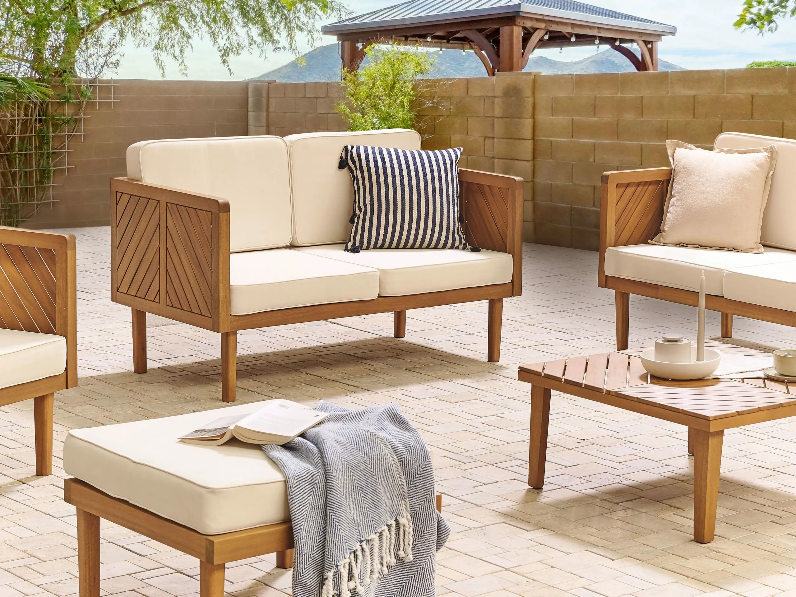 Beliani 2-istuttava Ulkosohva Akasiapuu Valkoinen BARATTI - Image 2