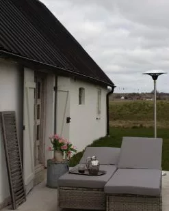 Beliani Aurinkotuoli Harmaa TURIN II 16 Beliani Aurinkotuoli Harmaa TURIN II -Ulkokalusteet myymälä undef src sa picid 831135 type whitesh image