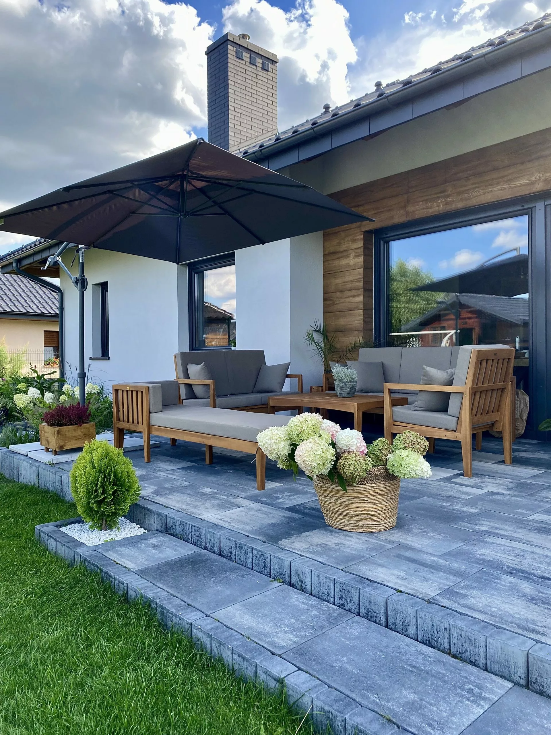 Beliani 7-istuttava Ulkosohvaryhmä Akasiapuu Harmaa PATAJA 9 Beliani 7-istuttava Ulkosohvaryhmä Akasiapuu Harmaa PATAJA - Image 7