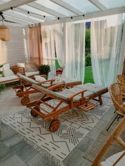 Beliani Akaasiapuinen Aurinkotuoli JAVA -Ulkokalusteet myymälä undef src sa picid 831743 type whitesh image