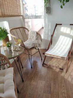 Beliani Tumma Akaasiapuinen Aurinkotuoli Kermanvärisellä Kankaalla AVELLINO -Ulkokalusteet myymälä undef src sa picid 831848 type whitesh image