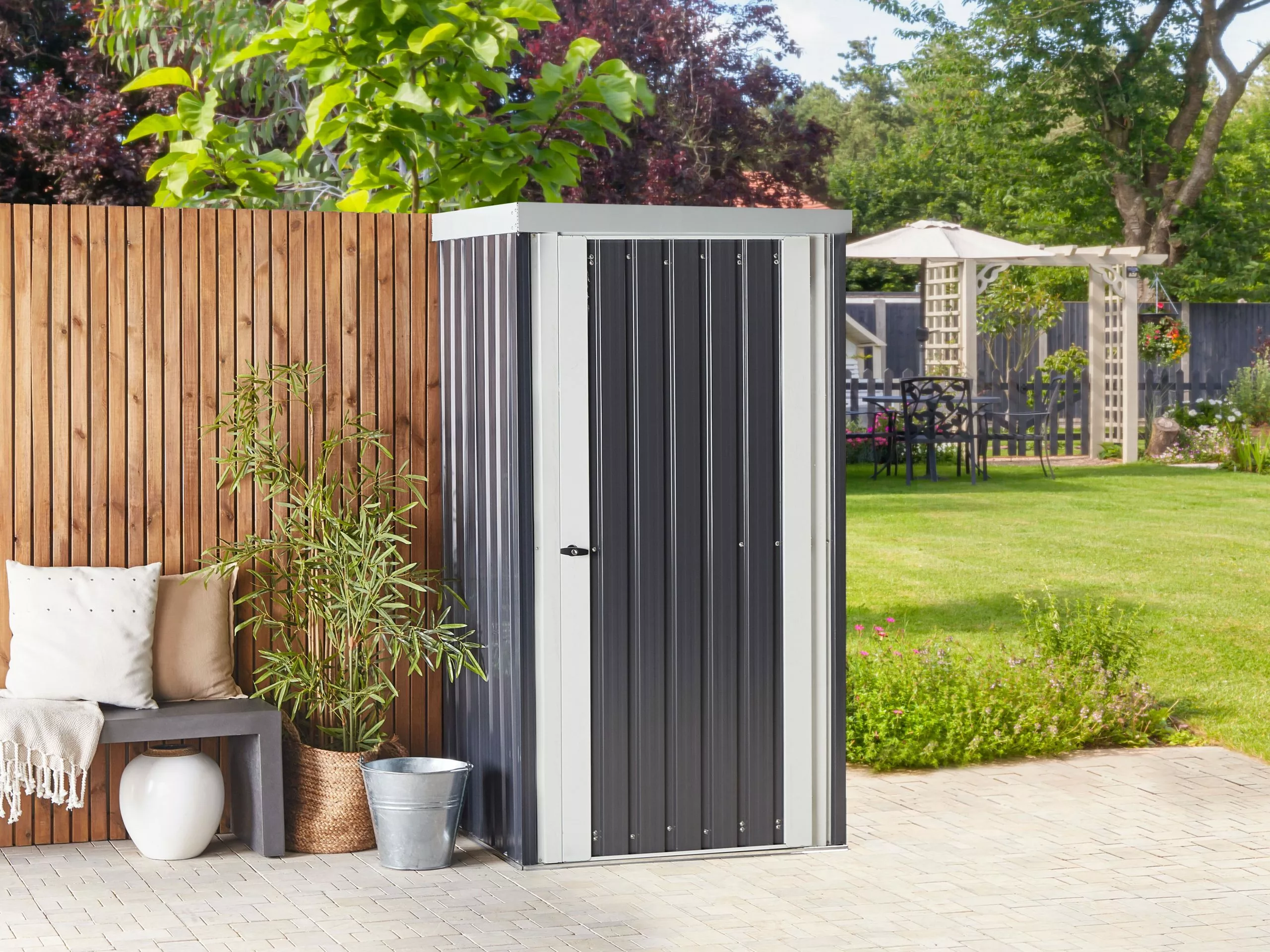 Beliani Puutarhavaja Teräs Grafiitinharmaa 98 X 180 Cm UMBRIA - Image 2